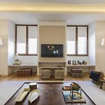 Downtown 2bedroom Wonder Διαμέρισμα